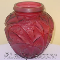 Not R Lalique  - A Fake Grasshopper Vase