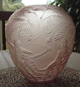 Archers Vase Fake No Neck Copy In Rose Glass Of An Original Rene Lalique Design Archers Vase Fake No Neck Copy In Rose Glass Of An Original Rene Lalique Design