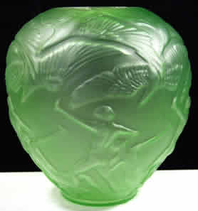 Archers Vase Fake No Neck Vase in Green Glass - A Copy of An Original Rene Lalique Design Archers Vase Fake No Neck Vase in Green Glass - A Copy of An Original Rene Lalique Design
