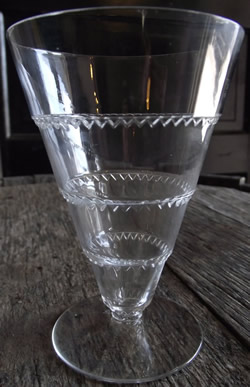 Vouvray Footed Glass Rene Lalique