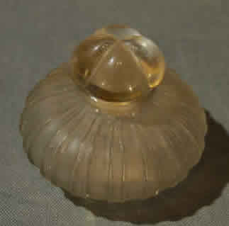 R. Lalique A Cotes Bouchon Papillons Perfume Bottle