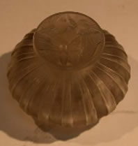 R. Lalique A Cotes Bouchon Papillons Flacon