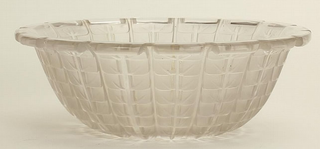 R. Lalique Acacia Bowl