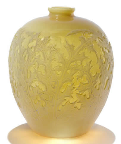 R. Lalique Acanthes Vase