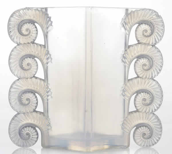 R. Lalique Amiens Vase