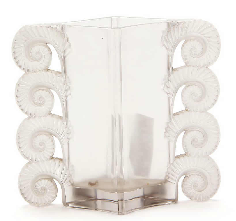 R. Lalique Amiens Vase