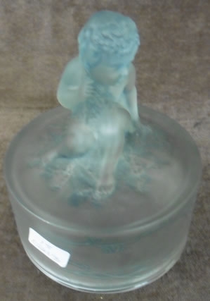 R. Lalique Amour Assis Box