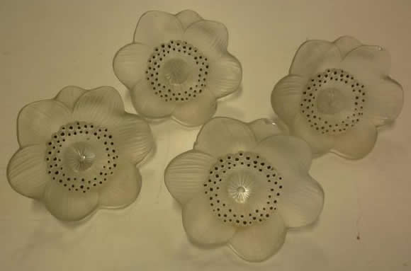 R. Lalique Anemone Ouverte Decoration