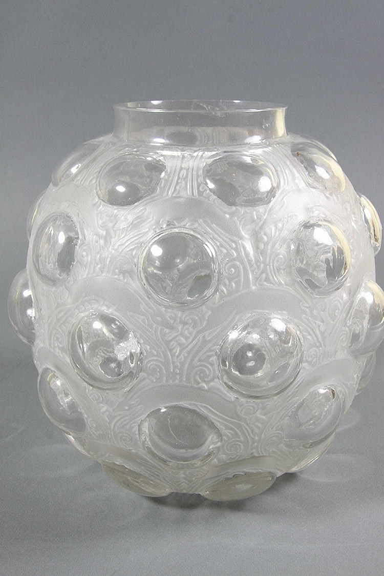 R. Lalique Antilopes Vase
