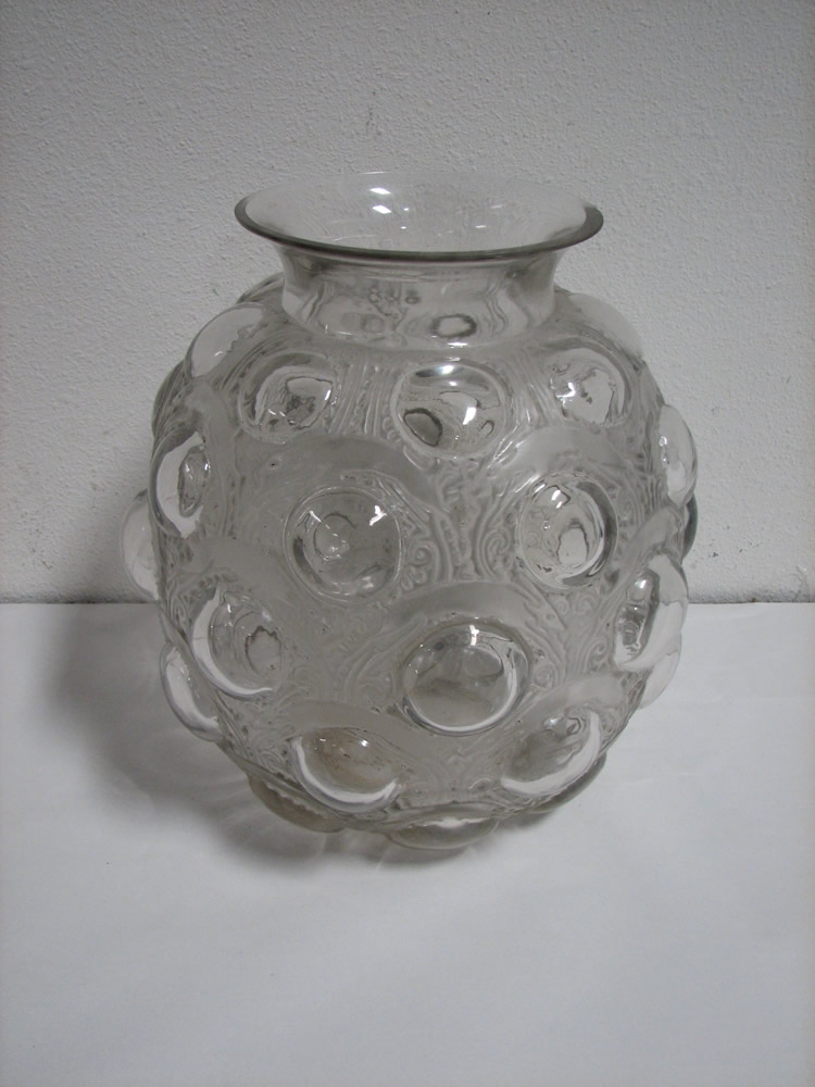 R. Lalique Antilopes Vase