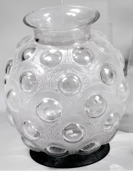 R. Lalique Antilopes Vase
