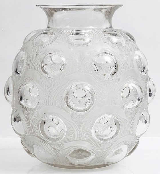 R. Lalique Antilopes Vase