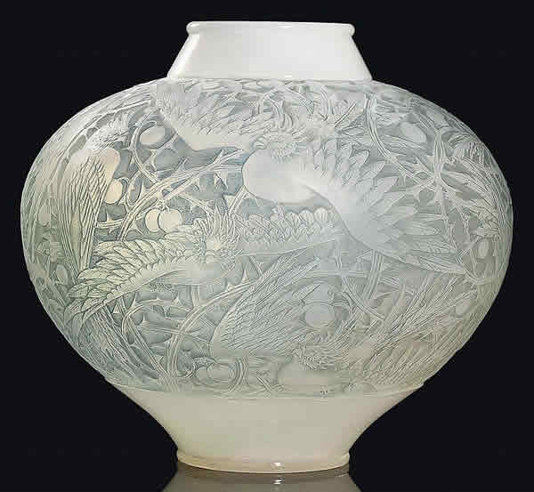 R. Lalique Aras Vase