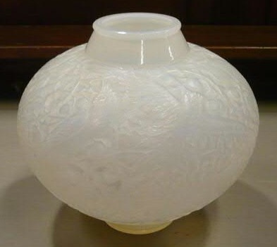 R. Lalique Aras Vase