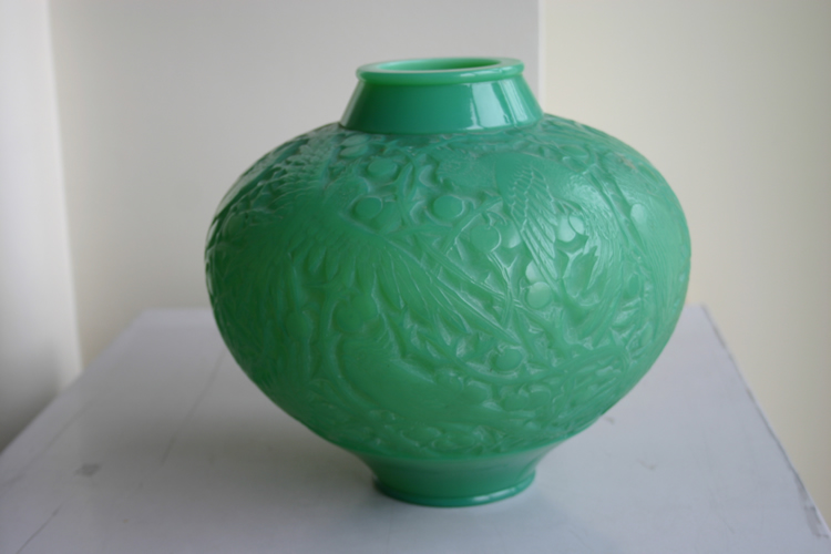 R. Lalique Aras Vase