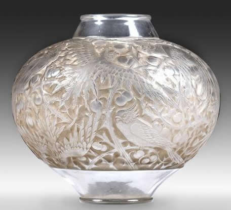 R. Lalique Aras Vase