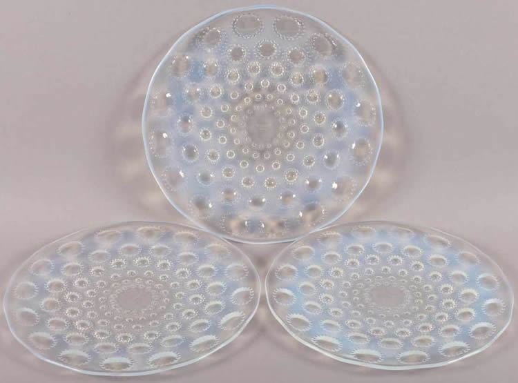 R. Lalique Asters Plate