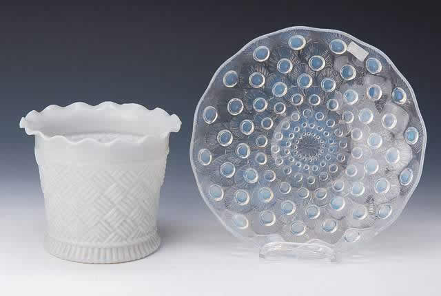 R. Lalique Plumes De Paon Plate