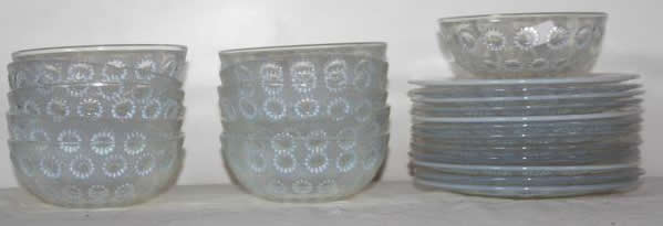 R. Lalique Asters Tableware