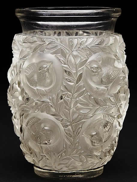 R. Lalique Bagatelle Vase
