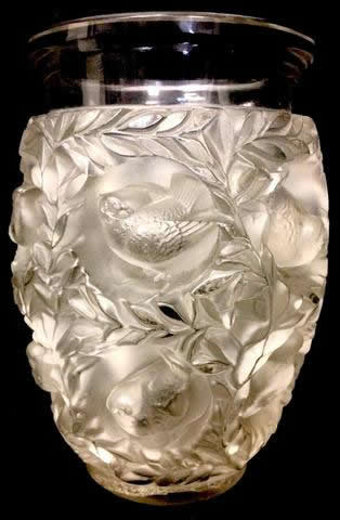 R. Lalique Bagatelle Vase
