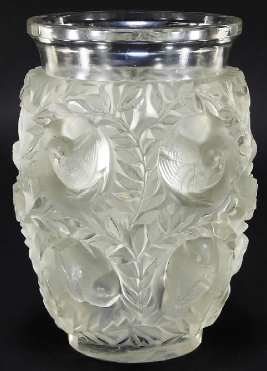 R. Lalique Bagatelle Vase