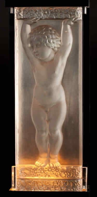 R. Lalique Bande Fleurs Et Plaquette Amours Architectural Panel