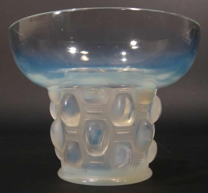 R. Lalique Beautreillis Vase