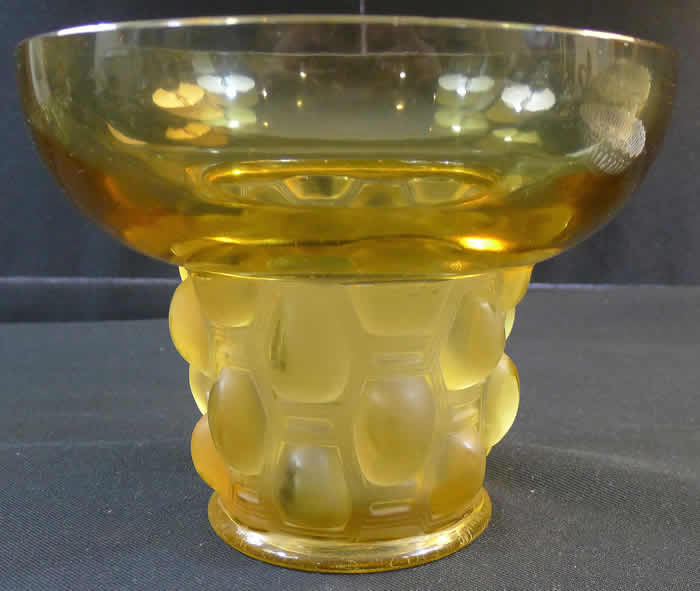 R. Lalique Beautreillis Vase