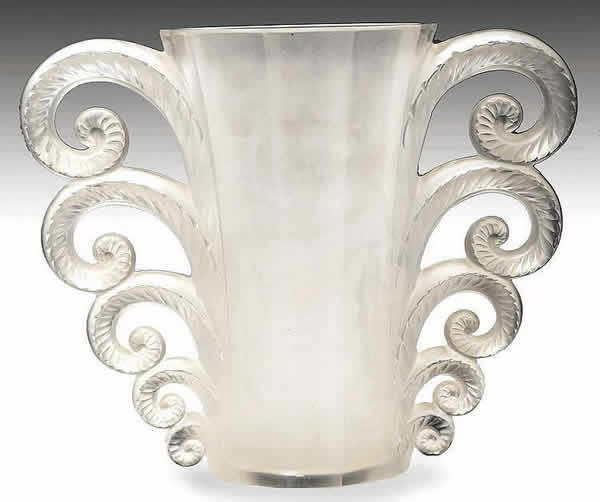 R. Lalique Beauvais Vase