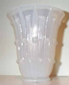 R. Lalique Bellis Vase