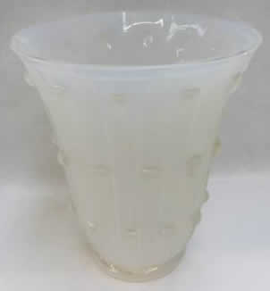 R. Lalique Bellis Vase