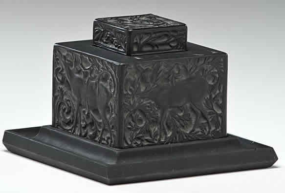 R. Lalique Biches Inkwell