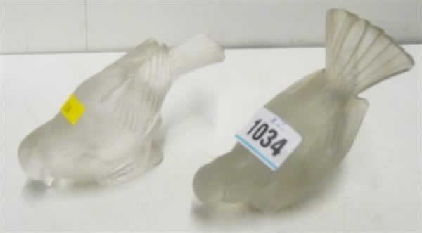 R. Lalique Moineau Hardi Paperweight