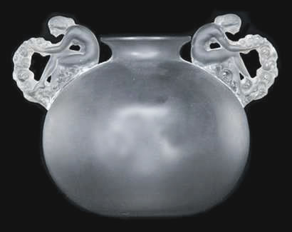 R. Lalique Bouchardon Vase
