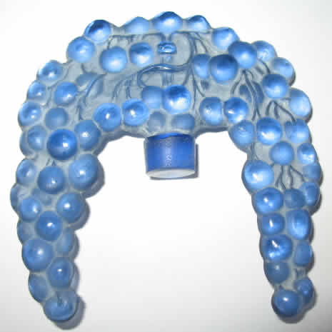 R. Lalique Bouchon Cassis Perfume Bottle Tiara Stopper