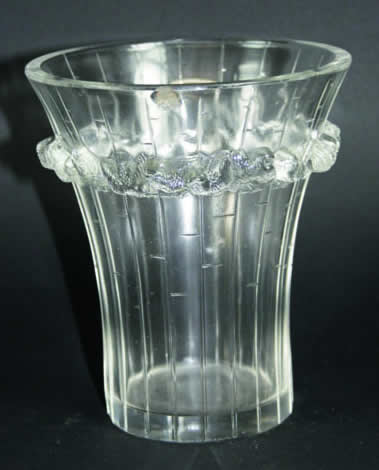 R. Lalique Boulouris Vase