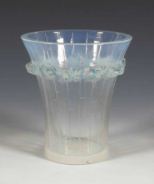 R. Lalique Boulouris Vase
