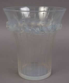 R. Lalique Boulouris Vase