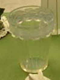 R. Lalique Boutons D'Or Vase