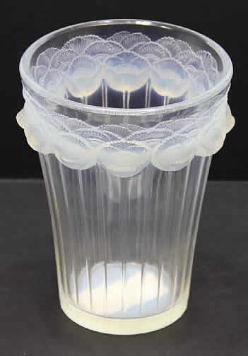 R. Lalique Boutons D'Or Vase