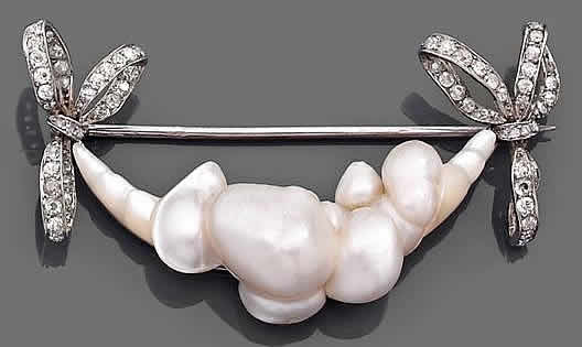 R. Lalique Bows and Pearls Brooch