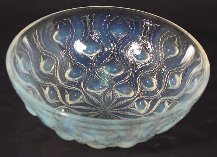 R. Lalique Bulbes Bowl