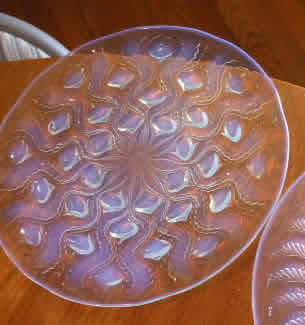 R. Lalique Bulbes Plate