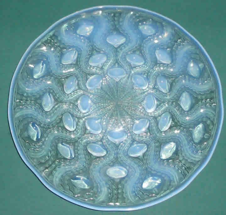 R. Lalique Bulbes Assiette