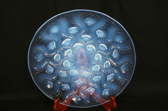 R. Lalique Bulbes Plate