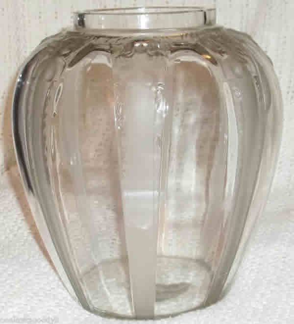 R. Lalique Cariatides Vase