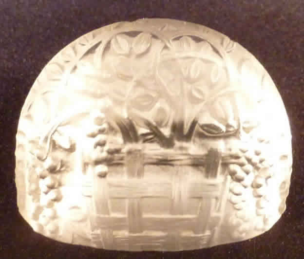 R. Lalique Cassis Menu Holder