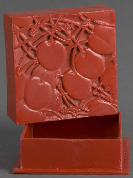 R. Lalique Cerises Box