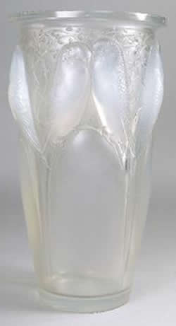 R. Lalique Ceylan Vase